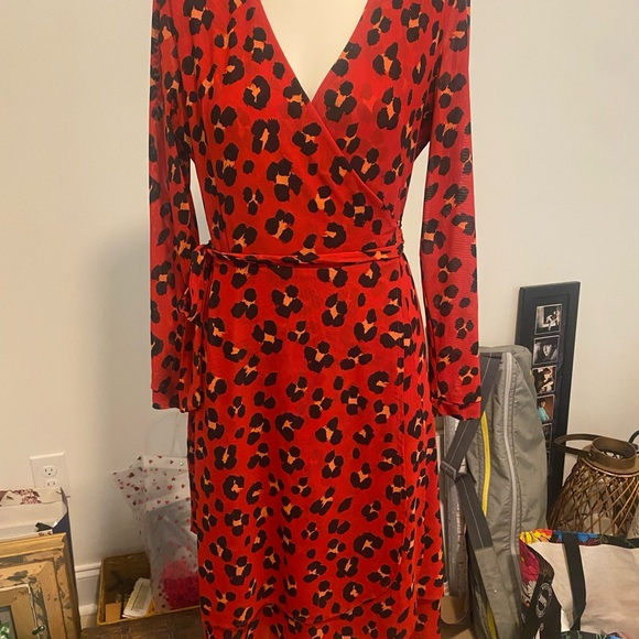 Cabi Siren wrap dress. - Picture 3 of 4